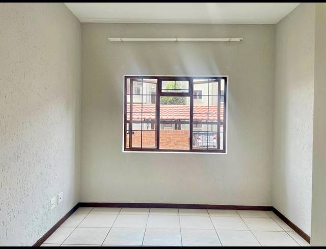 1 BEDROOM APARTMENT FOR SALE IN PAULSHOF